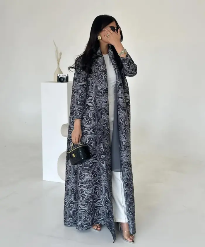 Abaya 32 - Image 2