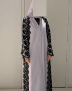 Noir Lace Abaya - Image 2